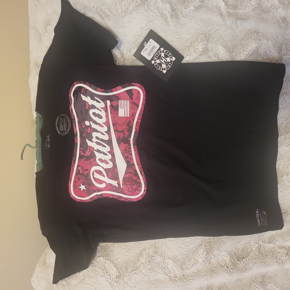 Howitzer ladies patriotic tee shirt, black, size large